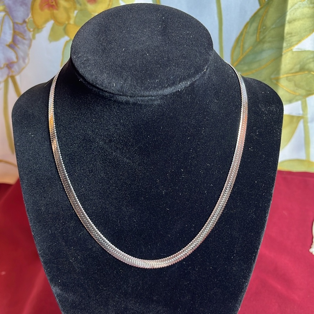 NWOT-Jennifer Zeuner Herrinbone Necklace
